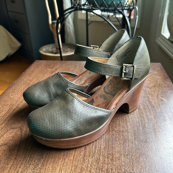 BOC Shoes - BOC Gia Woodgrain Platform Mary Jane Pump green women’s size 8